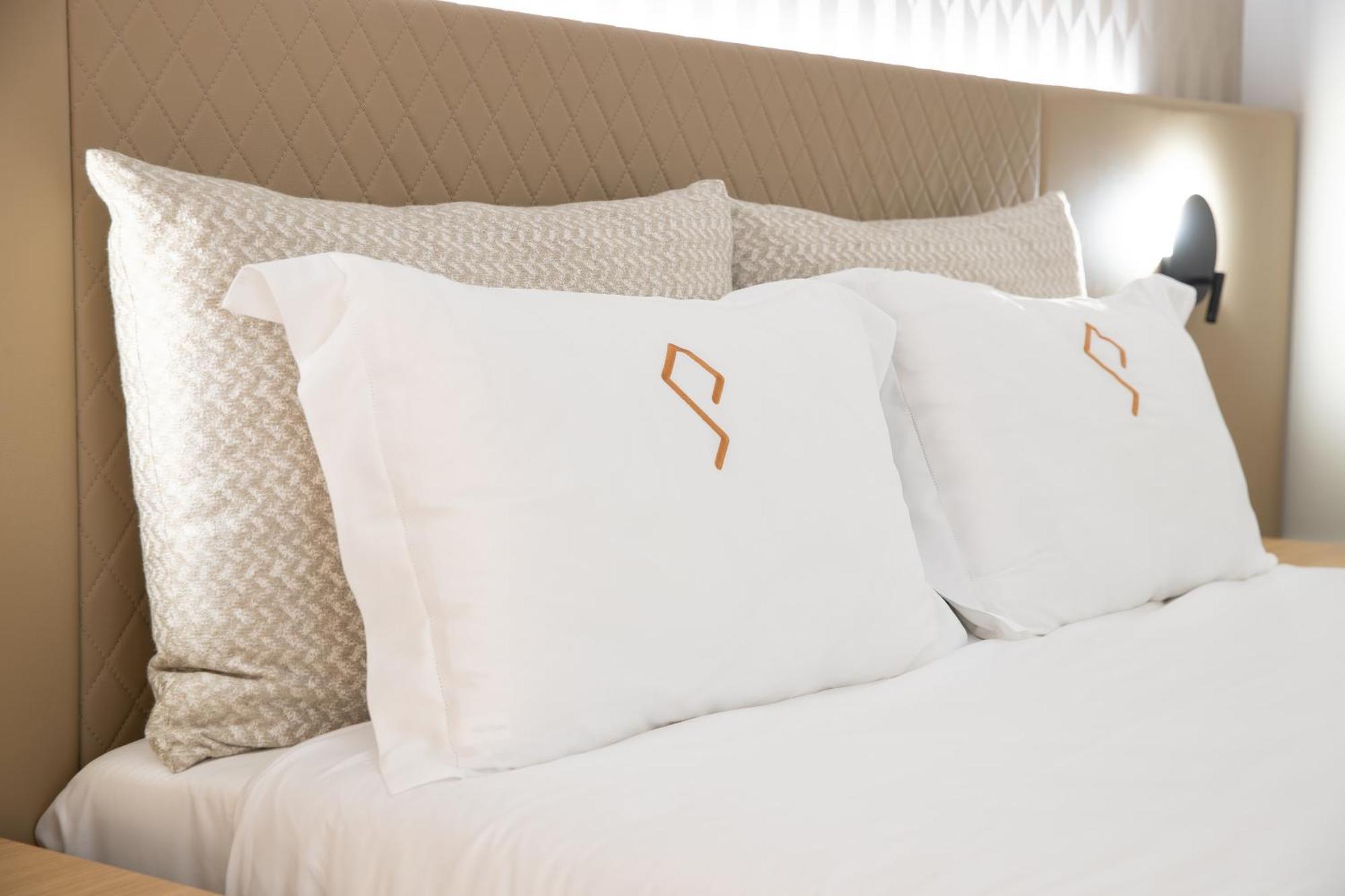 Palatial Suites Braga Quarto foto